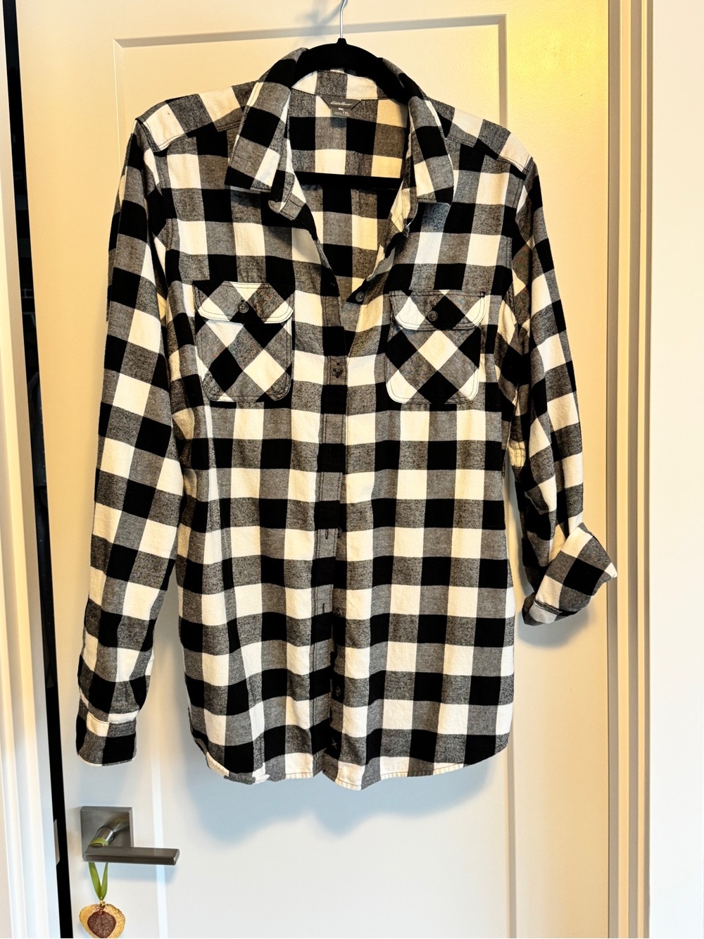 Womens Tall XL Black & White Buffalo Plaid Button-Up Shirt